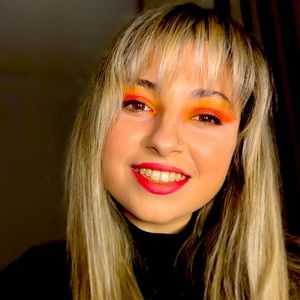 Meet your Posher, Bekah